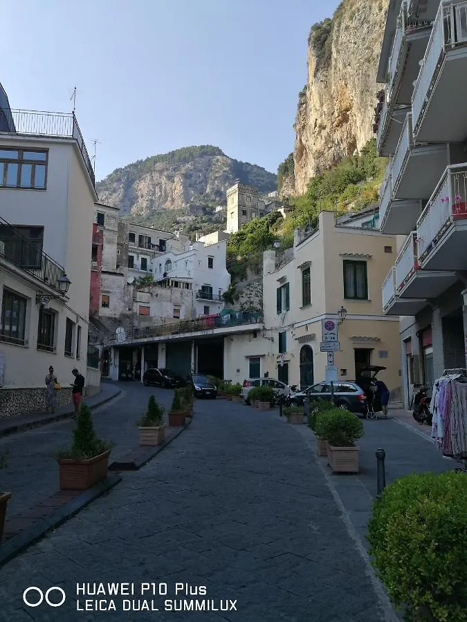 Amalfi Small Wonder Tiny Town House 0*,  Italia